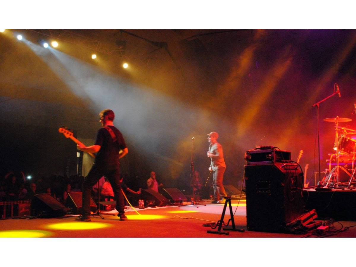 TRIBUTOS: U2, George Michael & Bruce Springsteen 04.11.2017 - Magma, Las Americas