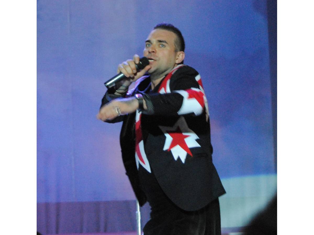 TRIBUTOS: Take That & Robbie Williams 27.04.2019 -  Auditorio Infanta Leonor