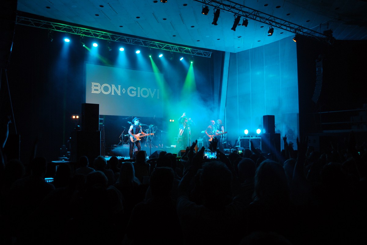 TRIBUTOS: Bon Jovi 29.07.2017 - Magma, Las Americas